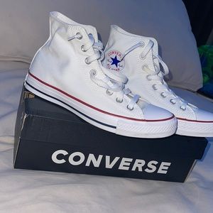 BRAND NEW converse without tags